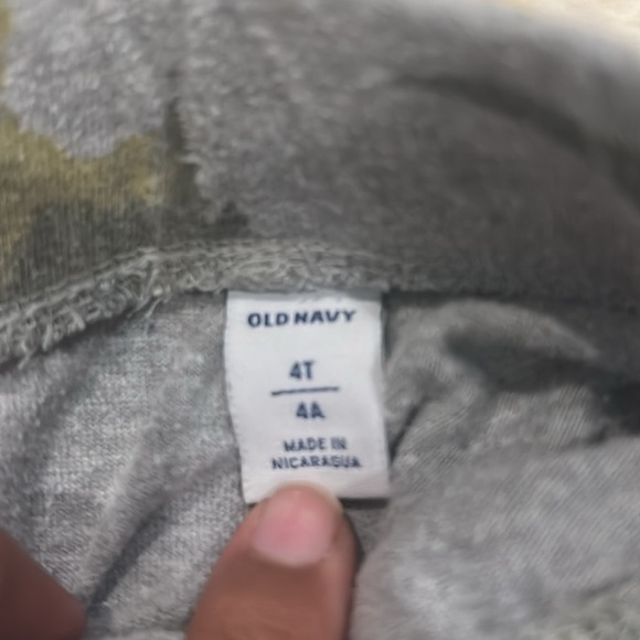 Old Navy Joggers Sweatpants in Gray and Black Dinosaur Design Size 4T - Picture 5 of 13